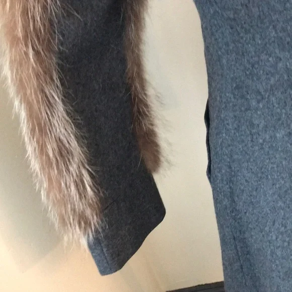 Fabulous Vintage 1960s Wool and Fur coat - Picture 6 of 10